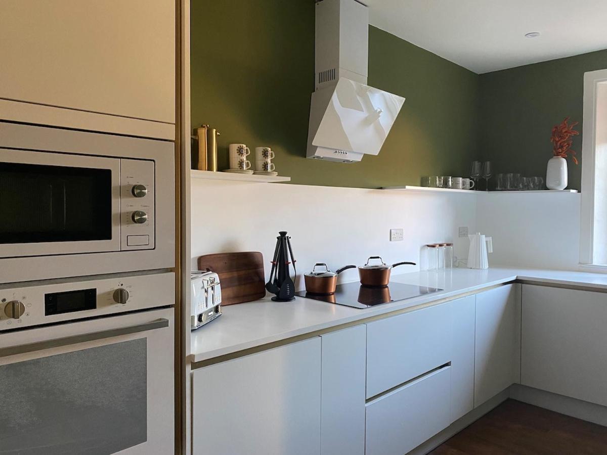 Arbroath Luxury Apartment In Mcm Style מראה חיצוני תמונה