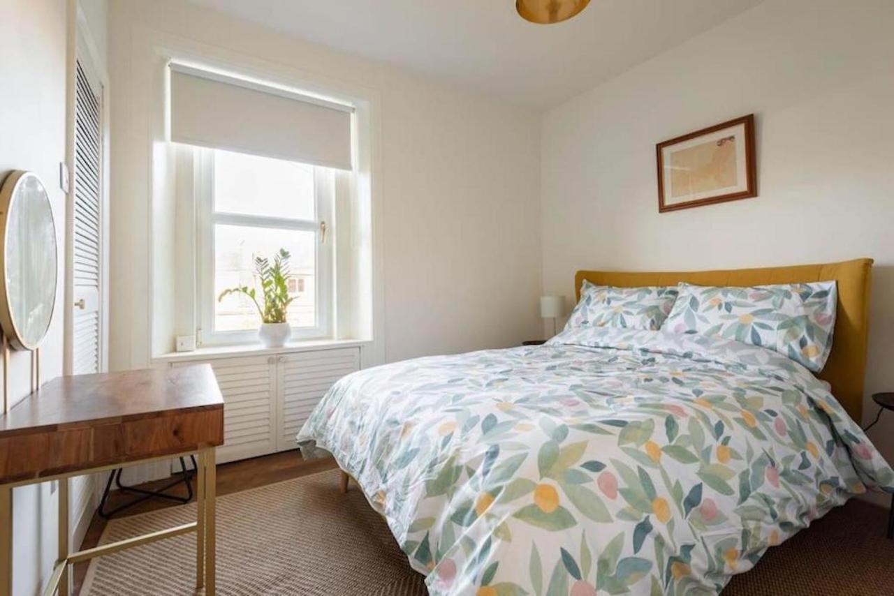 Arbroath Luxury Apartment In Mcm Style מראה חיצוני תמונה